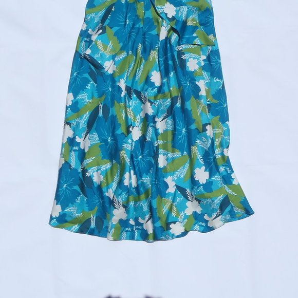 Laundry by Shelli Segal Halter Dress - Sz. 4 - EUC - Picture 4 of 10